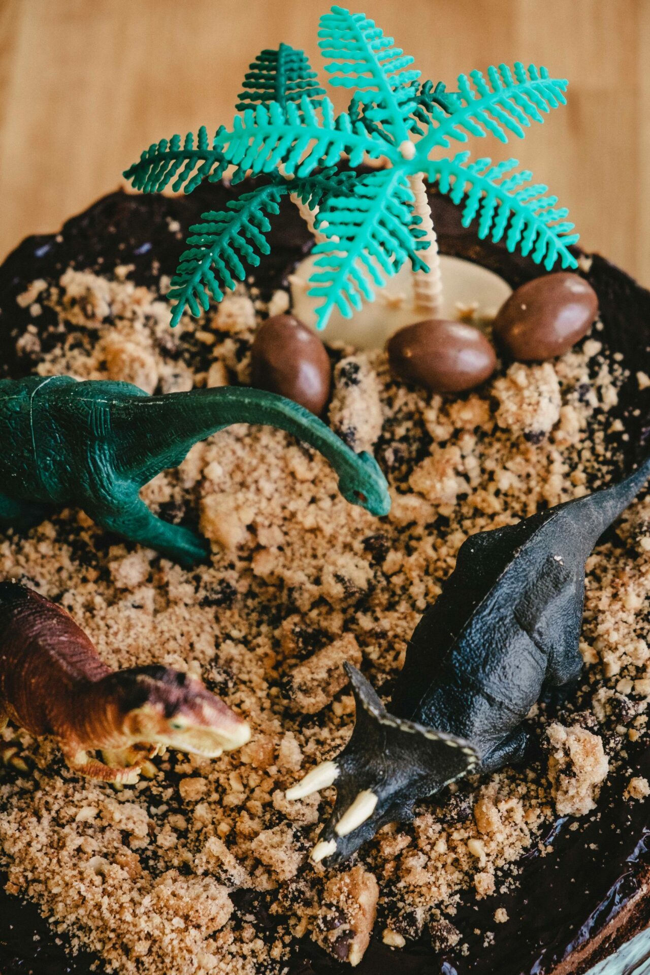 Niconed - Food - Gâteau anniversaire chocolat dinosaure